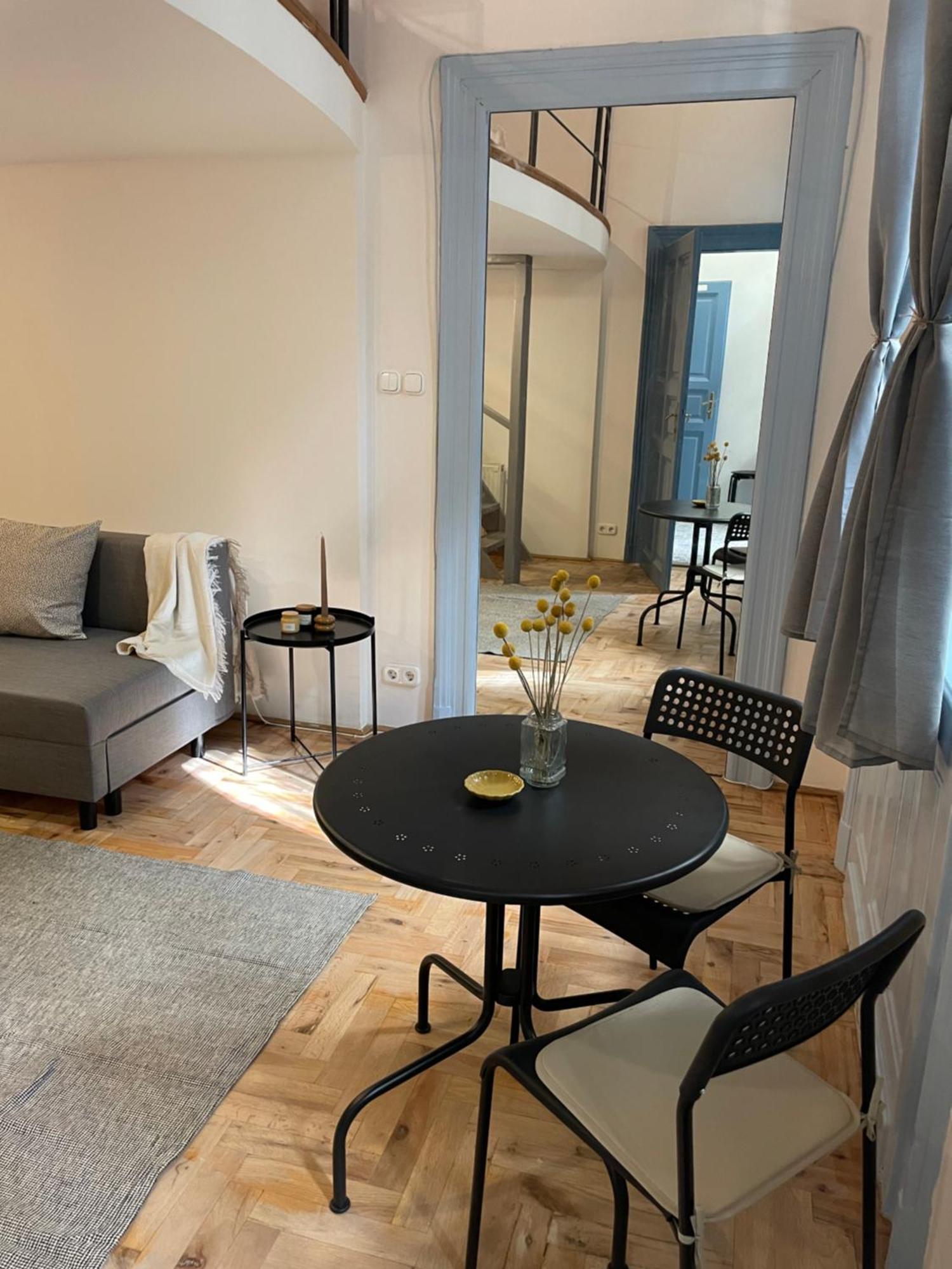 Blue Mirror Apartment 부다페스트 외부 사진